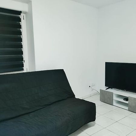 # Appartement Charmant 75 M2 Parking Gratuit โอแบร์เน ภายนอก รูปภาพ