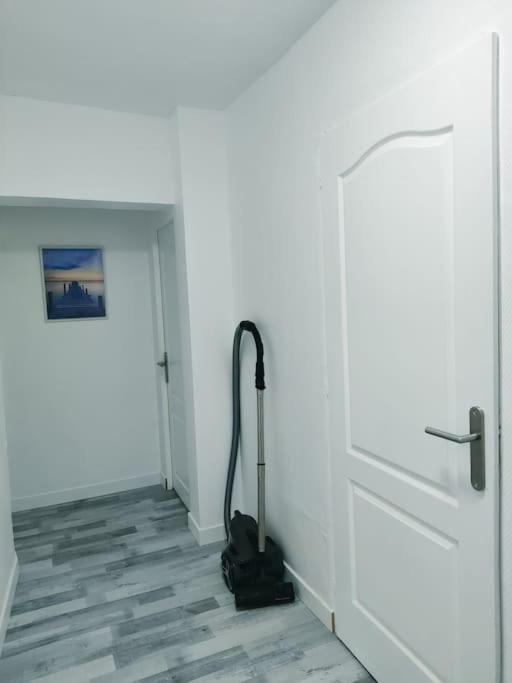 # Appartement Charmant 75 M2 Parking Gratuit โอแบร์เน ภายนอก รูปภาพ