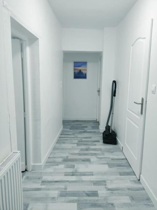# Appartement Charmant 75 M2 Parking Gratuit โอแบร์เน ภายนอก รูปภาพ