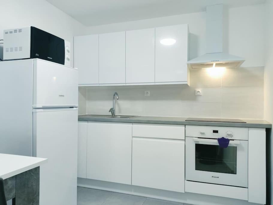 # Appartement Charmant 75 M2 Parking Gratuit โอแบร์เน ภายนอก รูปภาพ